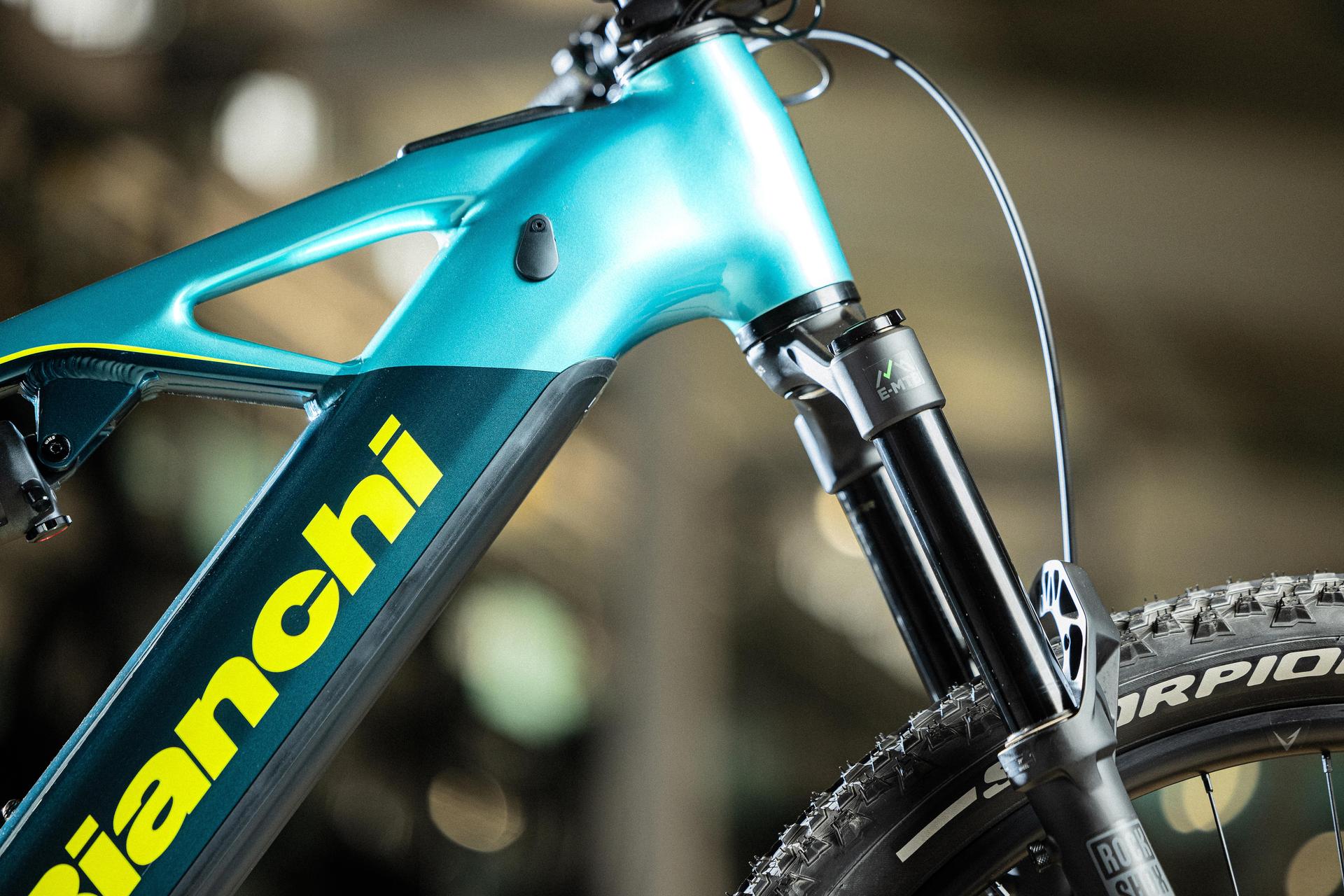 Bicicletta E-MTB Bianchi E-Vertic FX-Type Bosch 800WH